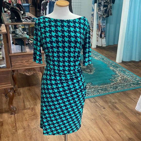 Anne Klein Dresses & Skirts - Anne Klein Navy/Green Pattern Dress Size 14